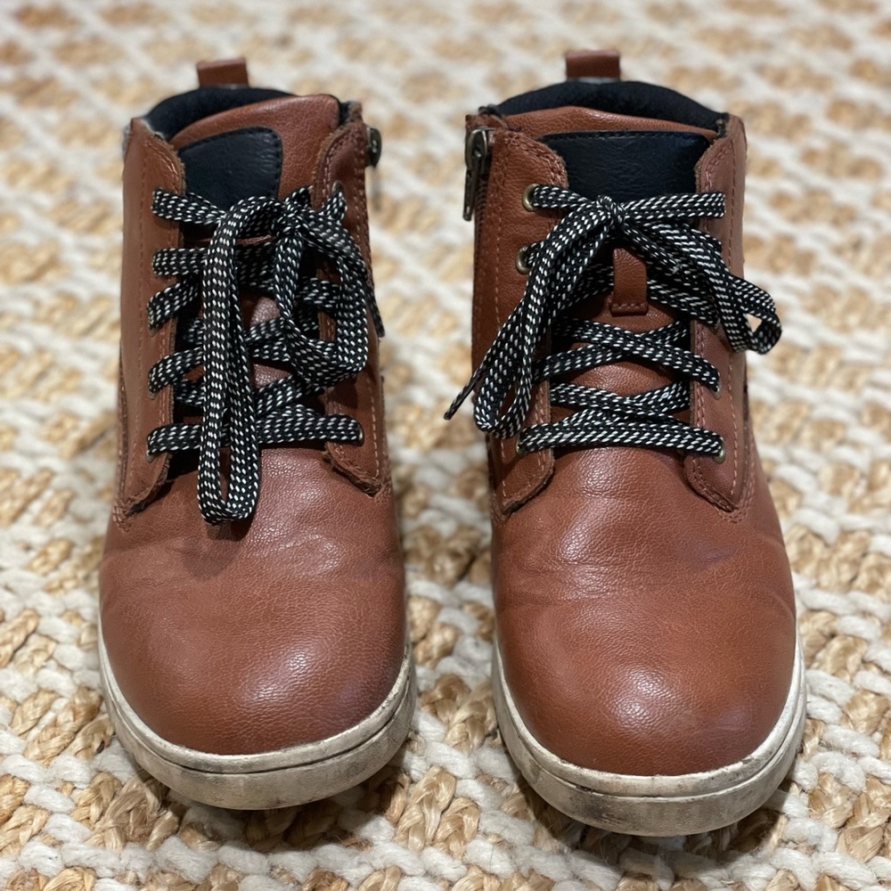 Boys Cat and Jack brown pleather hightops - sz 3